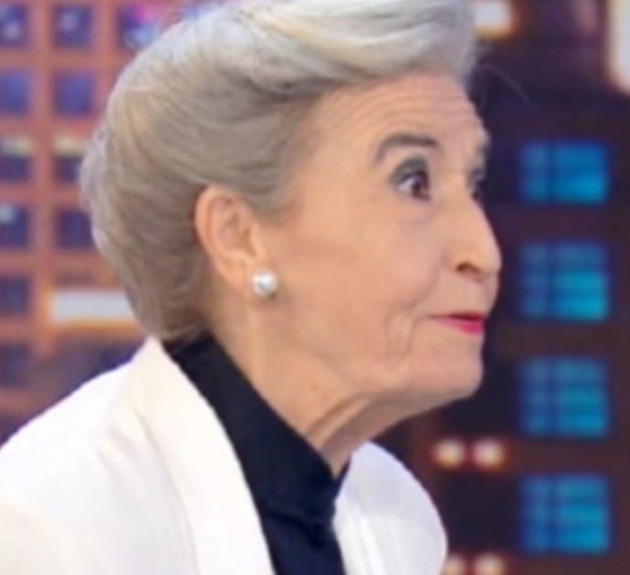 Barbara Alberti: “Il sesso a 80 anni? Ridicolo, lasciateci in pace. Le corna mi fanno diventare matta”