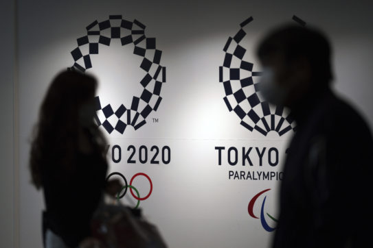 Suga si salva dalla sfiducia, ma il futuro del governo giapponese si decide con le Olimpiadi