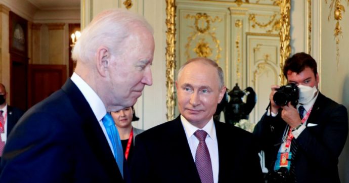 Biden e Putin: dialogo aperto “per la stabilità”