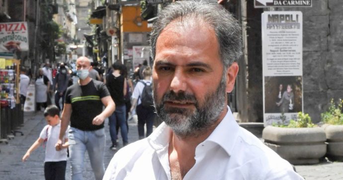 A Napoli Maresca balla da solo e fa infuriare Salvini e Meloni