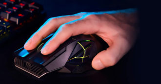 Copertina di ASUS ROG Spatha X, gaming mouse wireless dedicato ai giochi multiplayer online