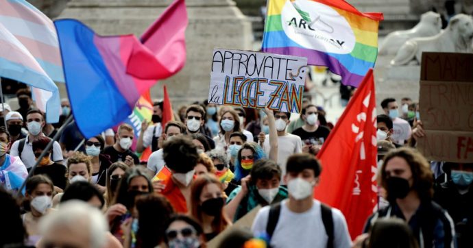 Il Vaticano fa l’eutanasia alla legge anti-omofobia