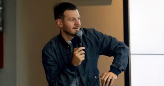 Copertina di Palinsesti Rai, Coletta: “Cattelan è una scelta osé”