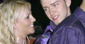 Copertina di Justin Timberlake si schiera con Britney Spears: “Nessuno dovrebbe essere trattato come lei. Quello che le sta succedendo non è giusto”