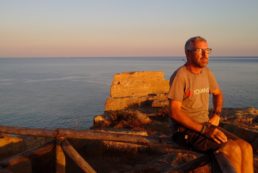 Copertina di Perotti: “Chi sta in ufficio non vede, ho visto il cambiamento climatico navigando”