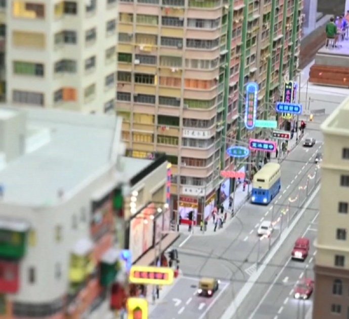Hong Kong come non l’avete mai vista: due modellisti riproducono la città “com’era un tempo” – Video