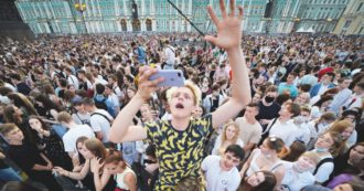 Copertina di Rave e feste con variante. Record di morti a Mosca