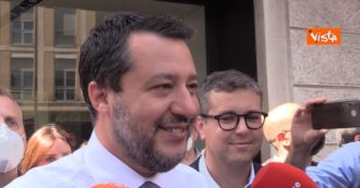 Copertina di Salvini: “Vaccino Covid? Dovevo farlo ieri, ma ero impegnato per un processo”. E glissa di nuovo: “Quando mi chiamano vado”