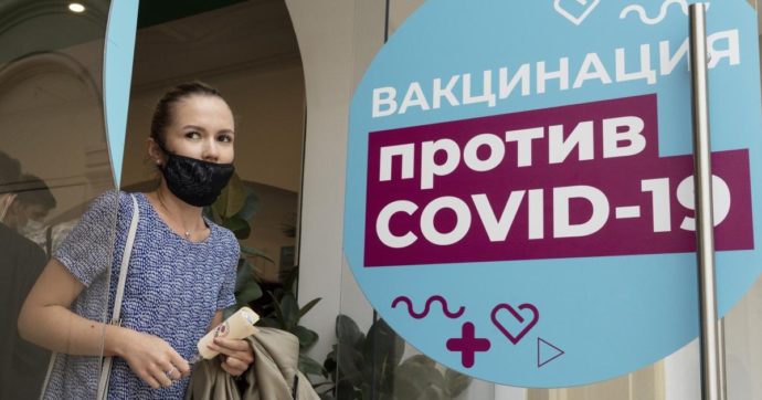 Covid, in Russia nuovo picco per il quinto giorno consecutivo: 24mila casi e 697 morti