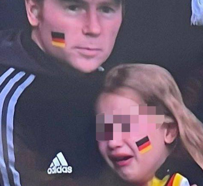 Europei 2021, al via la raccolta fondi per la piccola tifosa tedesca derisa sui social. Ma lei è sparita