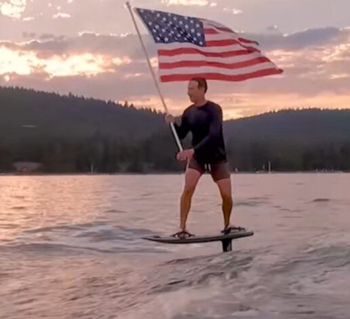 Cos’è l’hydrofoil, la “tavola volante” usata da Mark Zuckerberg nel video per festeggiare l’Indipendenza Usa