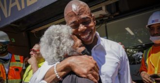 Copertina di New York, l’ex poliziotto afroamericano Eric Adams vince le primarie democratiche. “Sono cresciuto povero a Brooklyn e nel Queens”