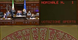 Copertina di Patrick Zaki, la Camera approva all’unanimità (con l’astensione di FdI) la mozione per concedergli la cittadinanza italiana
