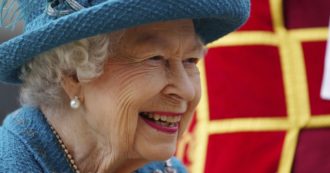 Copertina di La Regina Elisabetta felice in pubblico a tre mesi dalla morte di Filippo: ecco perché