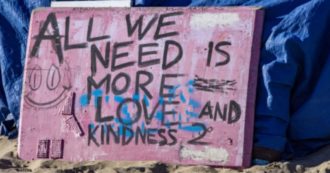 Copertina di Come salvare il mondo con l’arma segreta della gentilezza