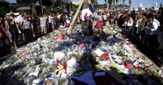 Copertina di Nizza, la storia delle studentesse tedesche scampate alla morte nella strage del 2016