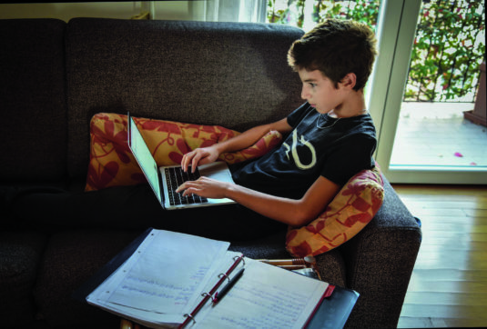 Tra gli adolescenti crescono i disturbi psichiatrici. Per questo va potenziato il supporto psicologico