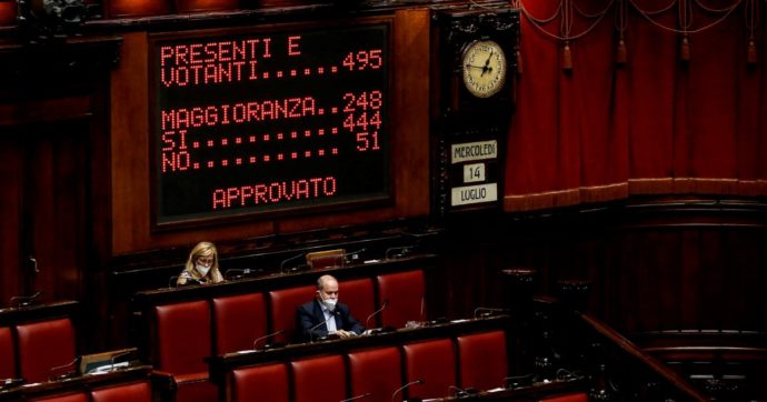 Banche, FI e Lega regalano 2 miliardi  a spese dei clienti