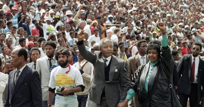 ‘Nelson Mandela, il perdono è un’arma potente’: un libro illustrato per raccontare ai più giovani chi era Madiba