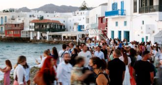 Covid, impennata di contagi a Mykonos: torna il coprifuoco sull’isola greca fino al 26 luglio. Divieto di musica in bar, ristoranti e locali