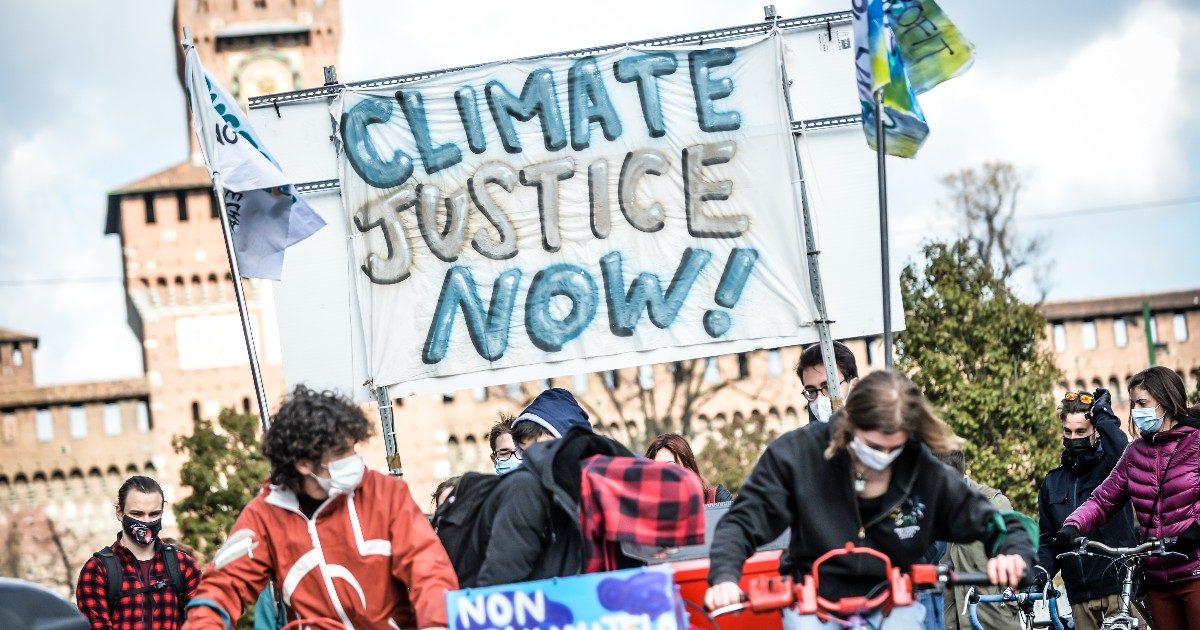 Fridays for Future all’attacco del ministro Cingolani (e del governo): “Delusione, è uno scienziato che tutela gli interessi dell’industria”