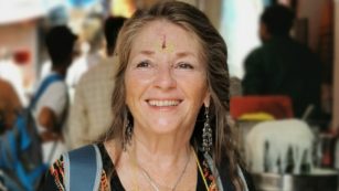 Copertina di Gloria Germani: “L’ambientalismo riscopra la comunione con la Natura, come insegnava Terzani”