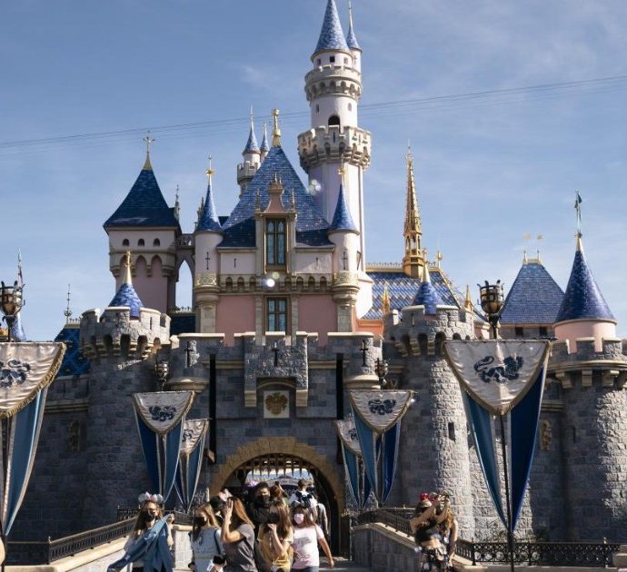 Coppia vive per 16 anni dentro Disneyland: nessun visitatore se ne è mai accorto
