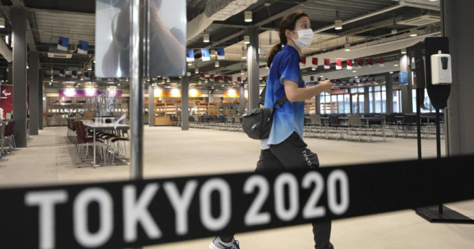Tokyo 2021, 3 positivi al Covid nella bolla del villaggio olimpico: oltre 50 in totale. Capo Team Italia: “Isterismi, non si torna indietro”