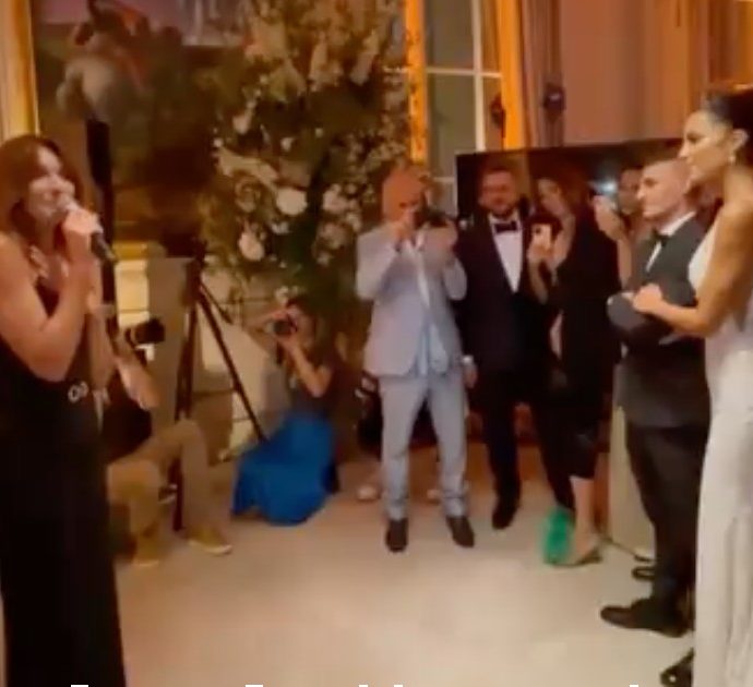 Carla Bruni canta al matrimonio di Marco Verratti (ma tutto finisce ‘a colpi’ di Al Bano) – VIDEO