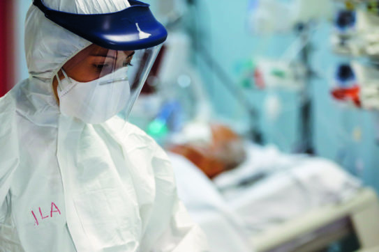 Covid, i dati: 2.407 positivi e 44 morti. Il tasso di positività all’1,9%