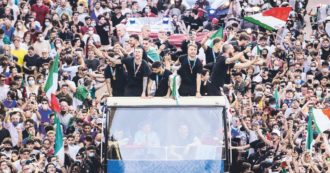 Copertina di È arrivato il conto degli Europei. Casi quintuplicati solo a Roma