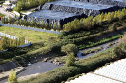 Copertina di Operazione Archimede: mare e suolo inquinati pur di tenersi gli appalti per la depurazione