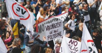 Copertina di Proteste No Vax, Lamorgese: “Siamo preoccupati, c’è il rischio di estremismi che vanno a incidere sulle manifestazioni”