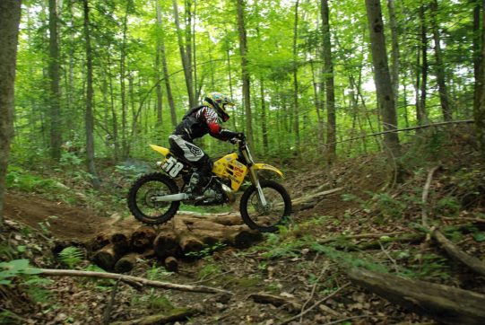 Lombardia, via libera ai motori sui sentieri di montagna. E chissenefrega della natura