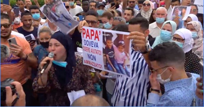 “Verità e giustizia per Youns”: i familiari del 39enne ucciso a Voghera scendono in piazza. Su Change la petizione da oltre 37mila firme