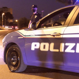 Copertina di Blitz antimafia a Foggia: tre arresti per omicidio e tentato omicidio, 18 misure cautelari per estorsione