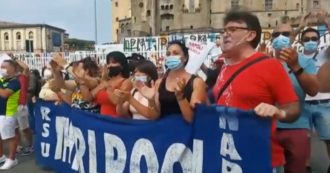 Copertina di Whirlpool, ancora proteste a Napoli: operai occupano le banchine del porto – video