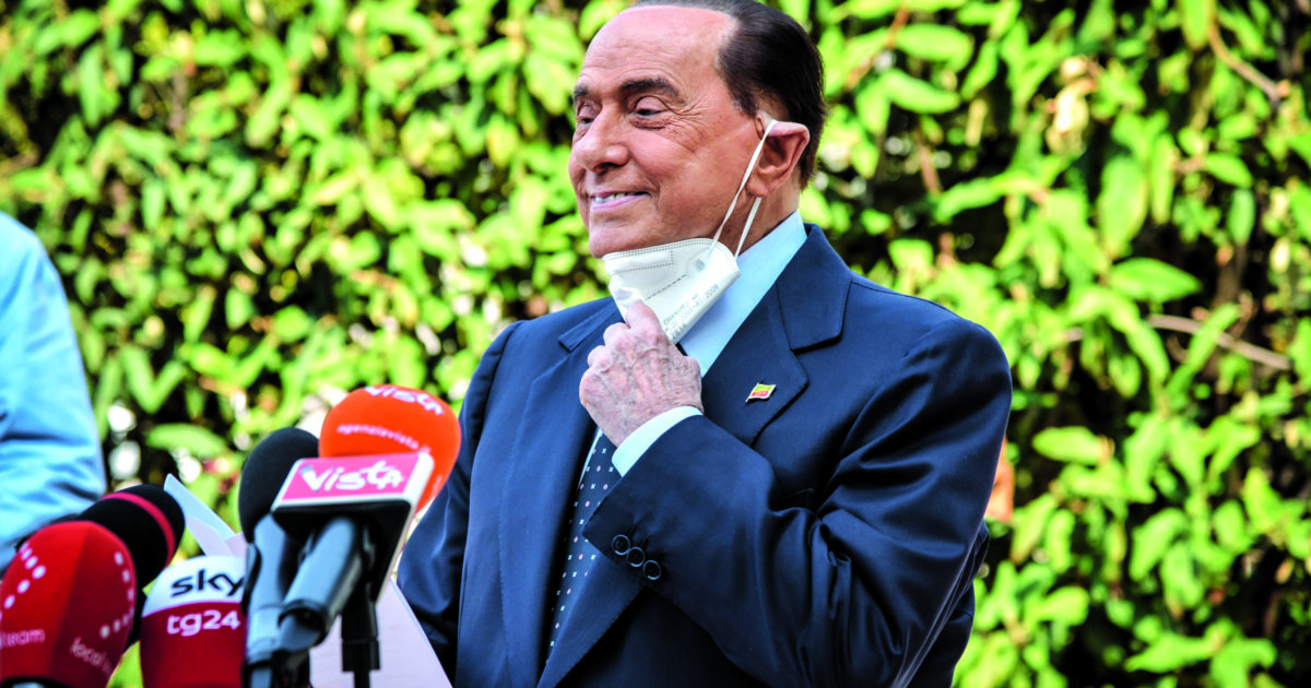 “Silvio Berlusconi ha una splendida collezione di farfalle, ha portato me e Giorgia Meloni in giro per la villa guidando come un pazzo”: il racconto di Ignazio La Russa