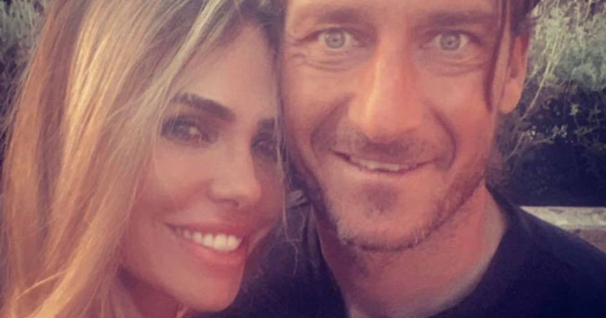 “Francesco Totti e Ilary Blasi si separano dopo 17 anni di matrimonio: lui si è innamorato di un’altra, lei ha avuto un flirt”