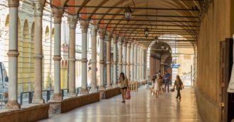 Copertina di A Bologna trionfano i porticisti!