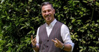 Copertina di “La vera lezione di Proietti, la cheesecake e la botanica”