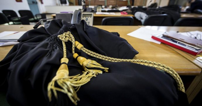 Casellati “molla” i piccoli tribunali dell’Abruzzo: chiusi nel 2022