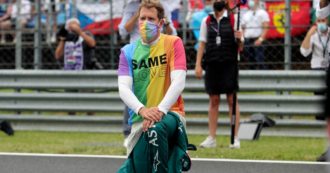 Copertina di Gp Ungheria, Vettel contro Orban e regole F1: maglietta pro Lgbt durante l’inno iniziale. “Sostengo chi soffre, squalificatemi”