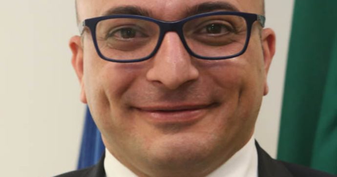 Reggio Calabria, a processo l’ex consigliere regionale Nicola Paris (Udc, poi misto): è accusato di corruzione