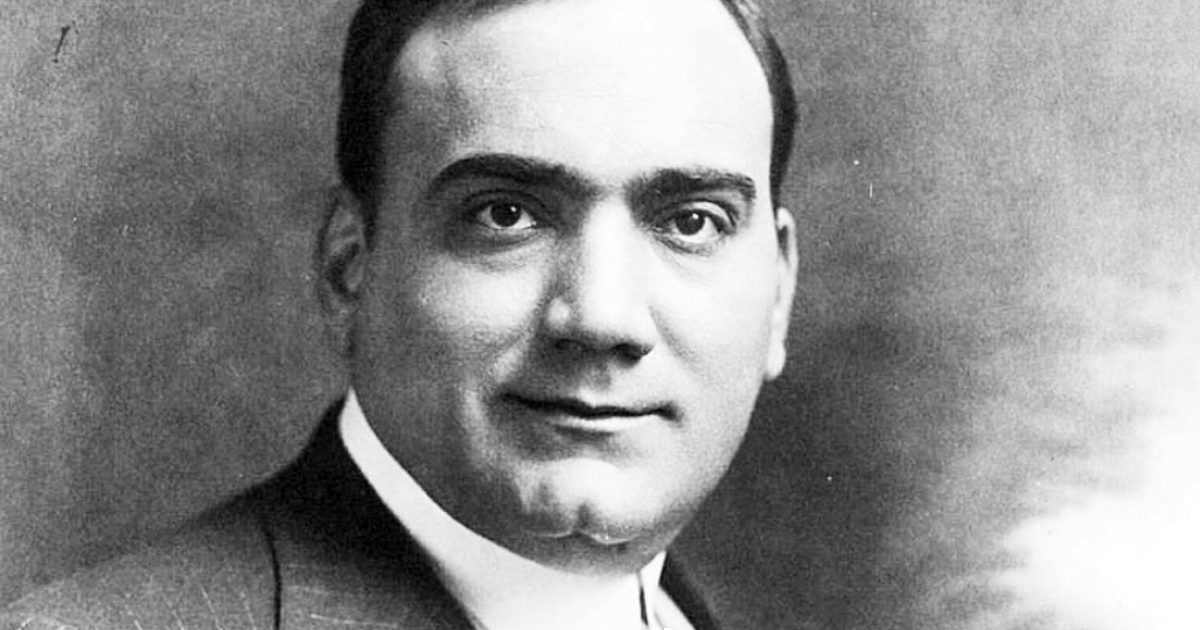 Il tenorissimo Enrico Caruso, il primo influencer del ‘900. Al via le celebrazioni nel centenario della sua morte