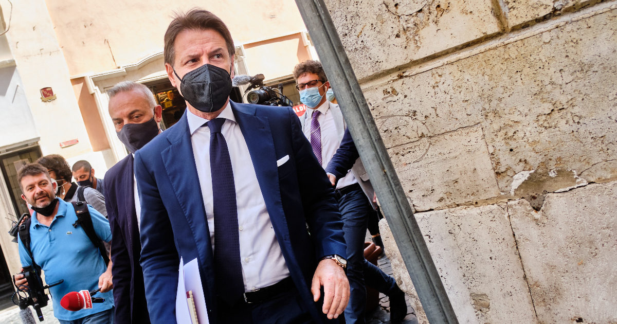 Quirinale, Conte all’assemblea M5s: “Saremo determinanti se compatti. Non è il momento dei nomi, io non ne ho fatti. Decideremo insieme”