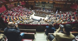 Copertina di I mal di pancia M5S non si placano: oggi Bonafede spiega il sì