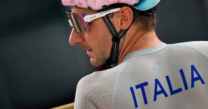 Elia Viviani medaglia di bronzo nell’Omnium: a Tokyo l’Italia festeggia ancora nel ciclismo su pista