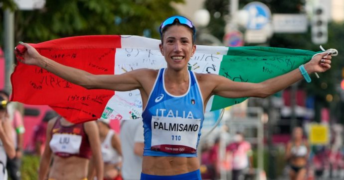 Antonella Palmisano vince l’oro nella marcia 20km femminile: una gara dominata nel giorno del suo compleanno
