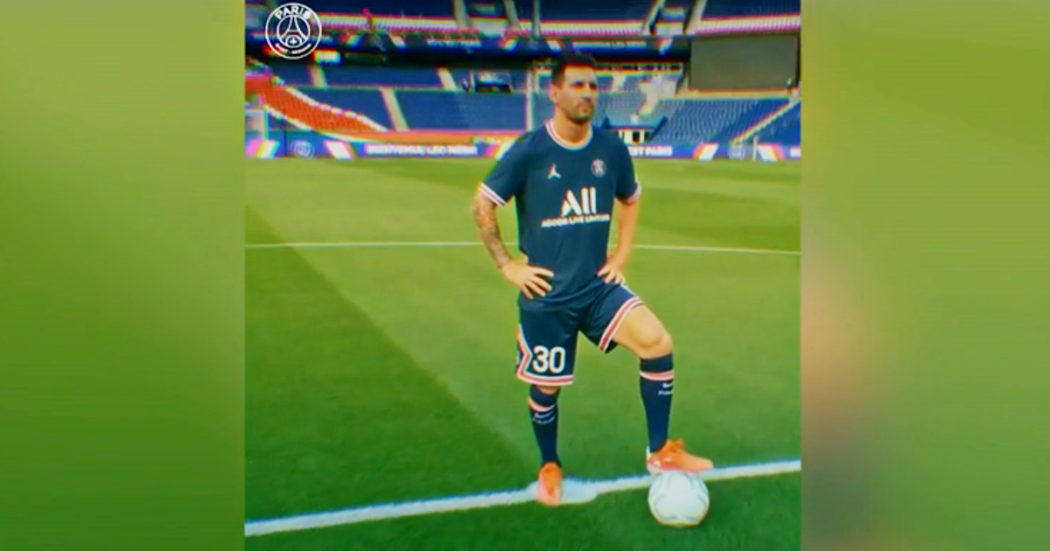 Leo Messi nuovo giocatore del Psg: il video di presentazione al Parco dei Principi con la Tour Eiffel